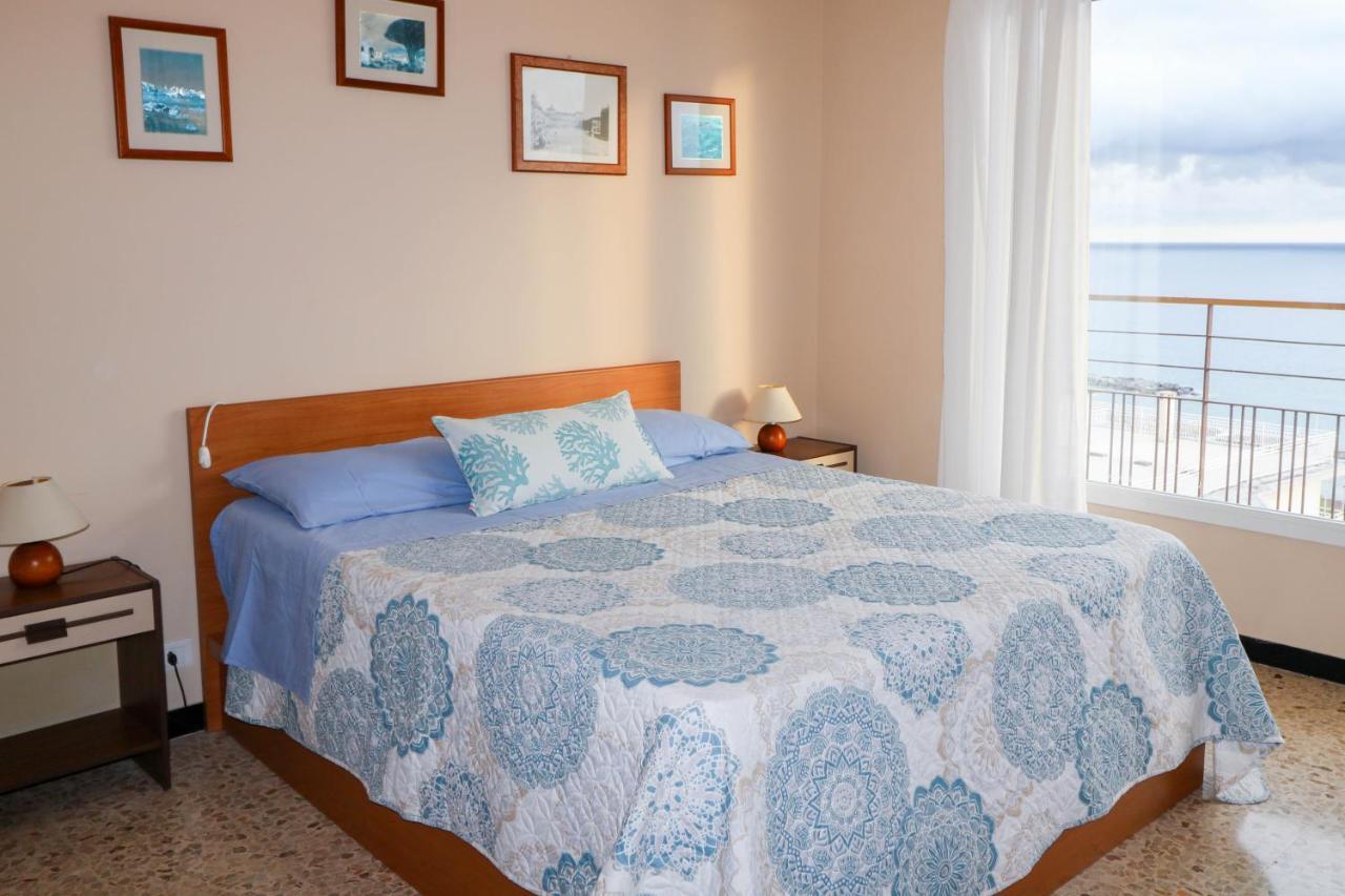 Ferienwohnung H11 Arma Vista Mare Panoramica Taggia Exterior foto